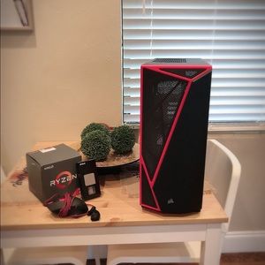 Corsair  case, Redragon mouse and AMD ryzen3 CPU